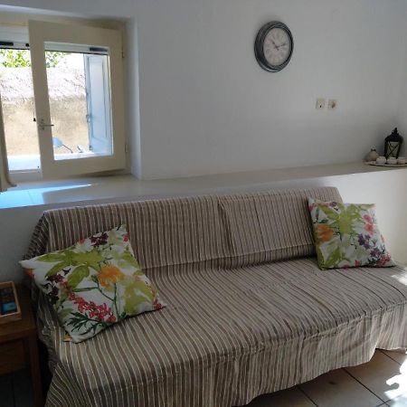 Artemis Ermoupoli Centre Appartement Pour Petit Budget Backpackers Exteriör bild